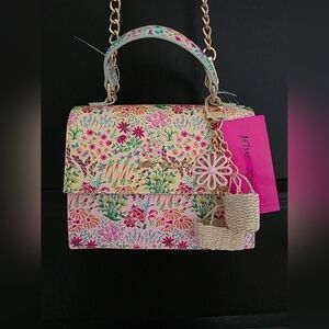 NWT Betsey Johnson Floral Handbag - XOMYLO2